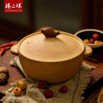 ZhenSanHuan Handmade Earthenware Clay Pot Casserole - 1.8L for 2–4 people